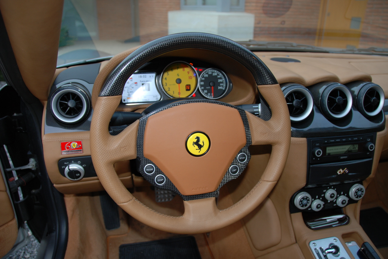 ferrari-Ferrari scaglietti05.JPG